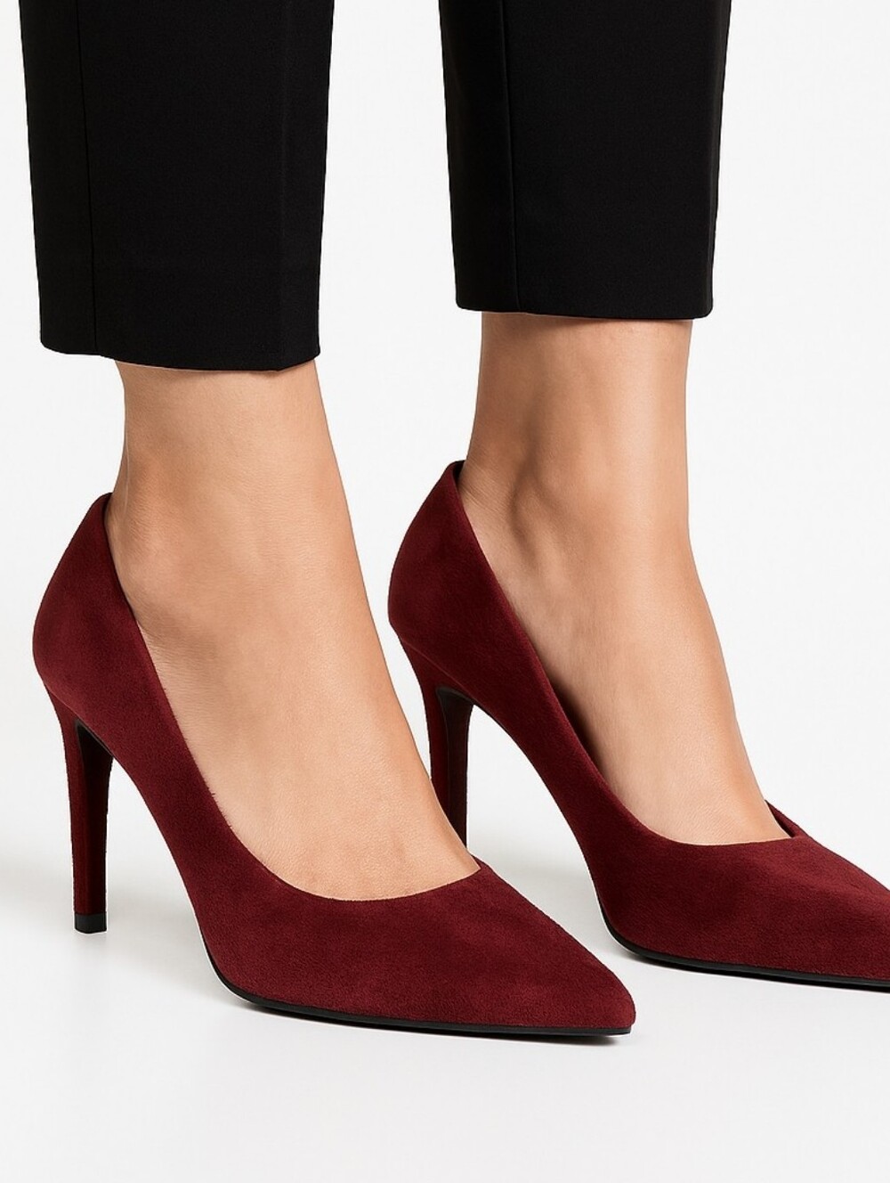 2/$30❤️ Bundle Up! Women's Wide Width Burgundy Suede Pointed-Toe Pumps